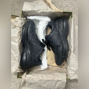 Men’s Black AUTHENTIC Gucci Sneakers